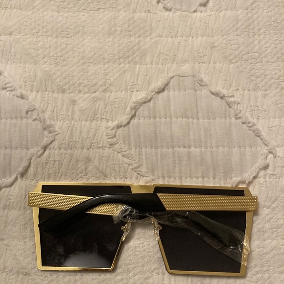 Sunglasses - Picture 2 of 2